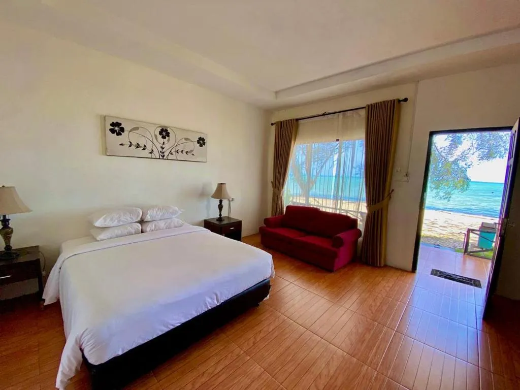 Double Room with Balcony and Sea View